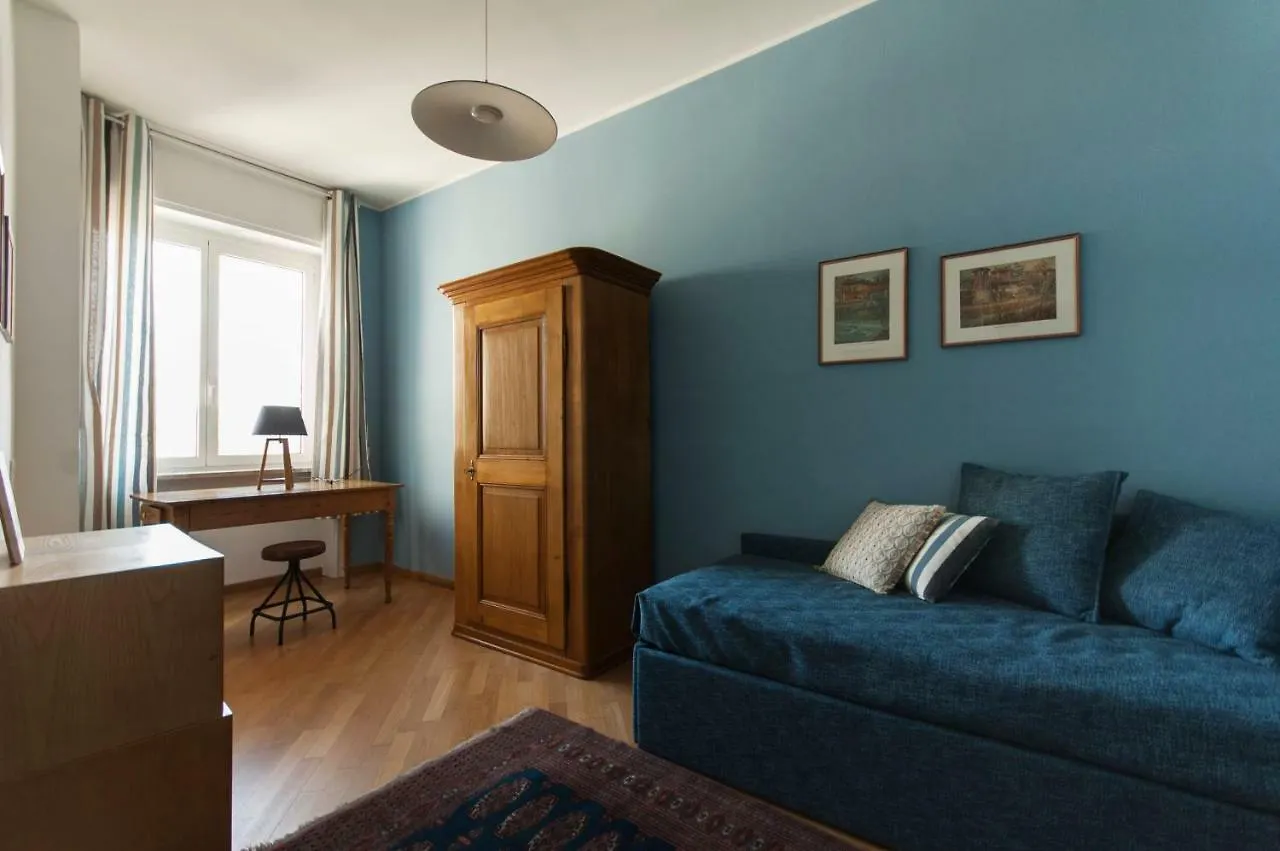 Luxurious 4Bdr Penthouse Near Duomo Cathedral Apartment Milan